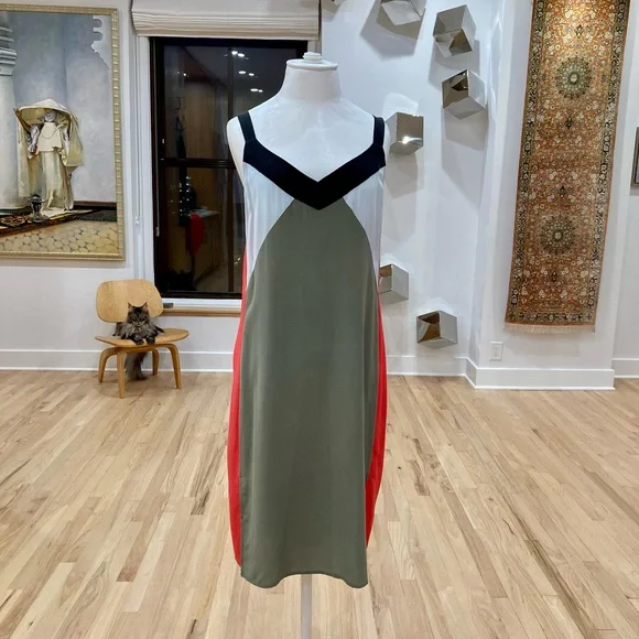 equipment femme silk dress Equipment Femme Size M 100% Silk Dress Blue Quiet Luxury